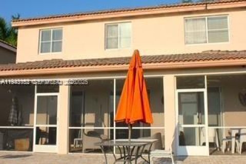 Casa en venta en Weston, Florida, 5 dormitorios, 248.23 m2 № 1999482 - foto 21