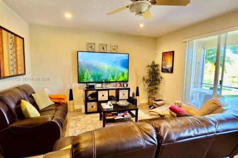 Casa en venta en Weston, Florida, 5 dormitorios, 248.23 m2 № 1999482 - foto 8