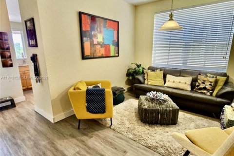 Casa en venta en Weston, Florida, 5 dormitorios, 248.23 m2 № 1999482 - foto 6