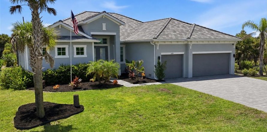 Villa ou maison à Port Charlotte, Floride 3 chambres, 246.75 m2 № 2333933