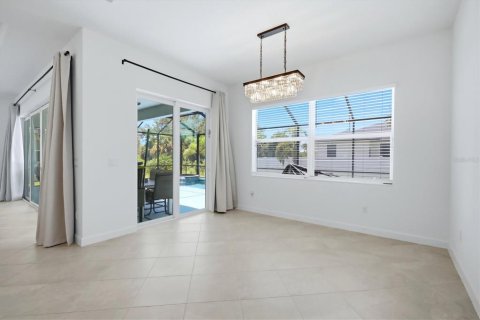 Villa ou maison à vendre à Port Charlotte, Floride: 3 chambres, 246.75 m2 № 2333933 - photo 16