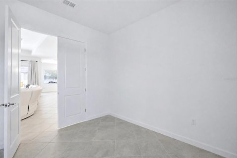 Villa ou maison à vendre à Port Charlotte, Floride: 3 chambres, 246.75 m2 № 2333933 - photo 19