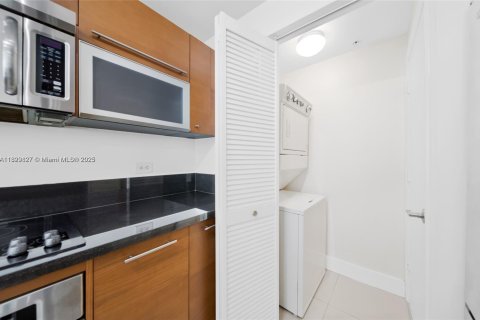 Copropriété à vendre à Miami, Floride: 1 chambre, 74.88 m2 № 2018206 - photo 12
