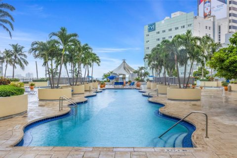 Copropriété à vendre à Miami, Floride: 1 chambre, 74.88 m2 № 2018206 - photo 25