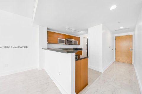 Copropriété à vendre à Miami, Floride: 1 chambre, 74.88 m2 № 2018206 - photo 9