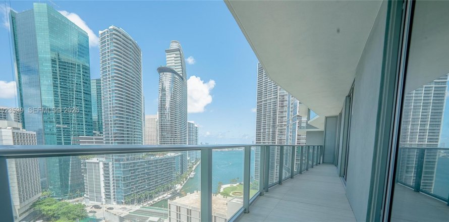Condo à Miami, Floride, 2 chambres  № 2179679