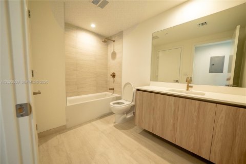 Copropriété à louer à Miami, Floride: 2 chambres, 114.73 m2 № 2179679 - photo 7