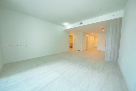 Copropriété à louer à Miami, Floride: 2 chambres, 114.73 m2 № 2179679 - photo 4
