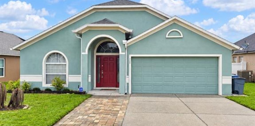 Villa ou maison à Davenport, Floride 3 chambres, 176.7 m2 № 2410485