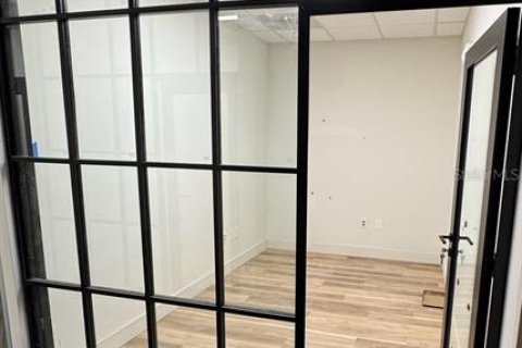 Propiedad comercial en alquiler en Palm Coast, Florida, 377.28 m2 № 1903430 - foto 6