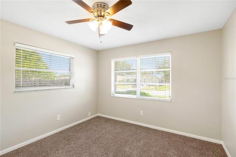 House in Clearwater, Florida 2 bedrooms, 111.76 sq.m. № 1747180 - photo 16