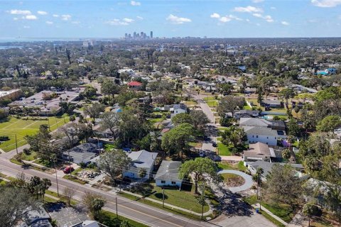 Villa ou maison à vendre à Saint Petersburg, Floride: 2 chambres, 91.42 m2 № 1534991 - photo 14