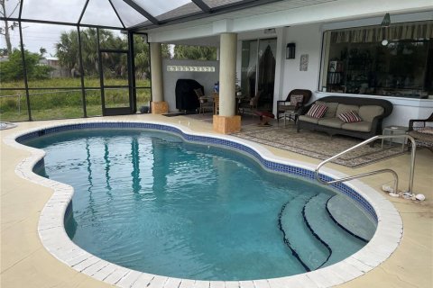 Villa ou maison à vendre à Port Charlotte, Floride: 3 chambres, 182.55 m2 № 2167117 - photo 8