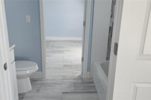 House in Lutz, Florida 4 bedrooms, 205.78 sq.m. № 1598185 - photo 20