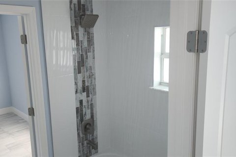 House in Lutz, Florida 4 bedrooms, 205.78 sq.m. № 1598185 - photo 22
