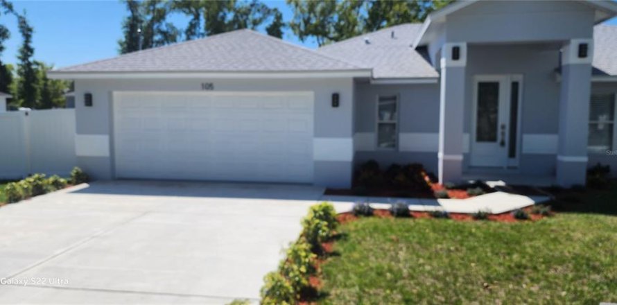 House in Lutz, Florida 4 bedrooms, 205.78 sq.m. № 1598185