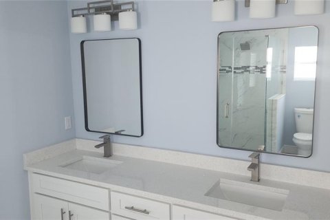 House in Lutz, Florida 4 bedrooms, 205.78 sq.m. № 1598185 - photo 25