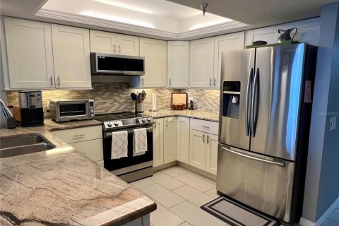 Condo in Hudson, Florida, 2 bedrooms  № 1613457 - photo 17