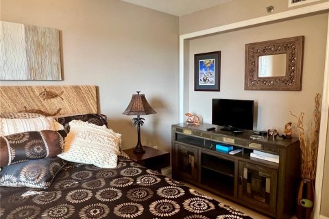 Condo in Hudson, Florida, 2 bedrooms  № 1613457 - photo 14