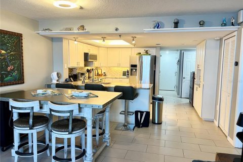 Condo in Hudson, Florida, 2 bedrooms  № 1613457 - photo 8