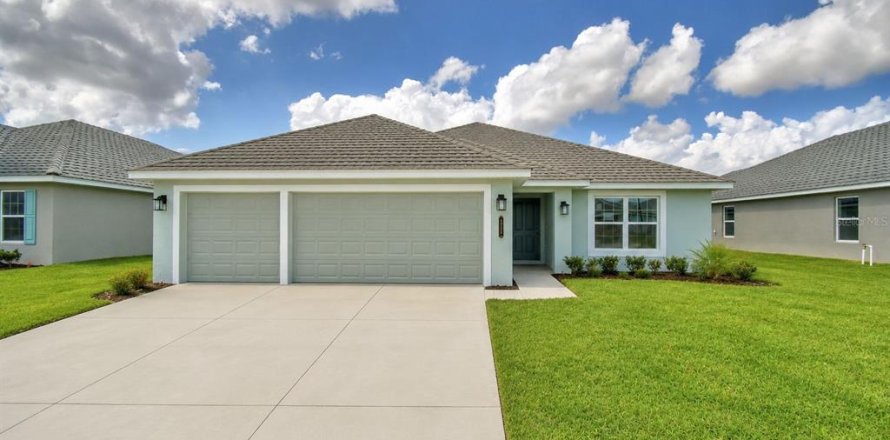 House in Auburndale, Florida 3 bedrooms, 183.02 sq.m. № 2315231