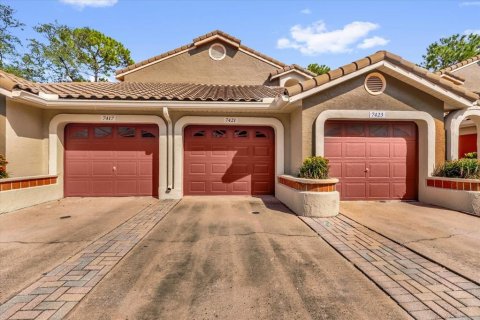 Condo in Orlando, Florida, 2 bedrooms  № 1808657 - photo 2