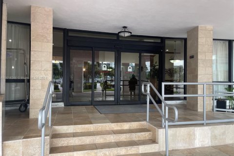 Copropriété à vendre à Hollywood, Floride: 2 chambres, 102.19 m2 № 1862086 - photo 3