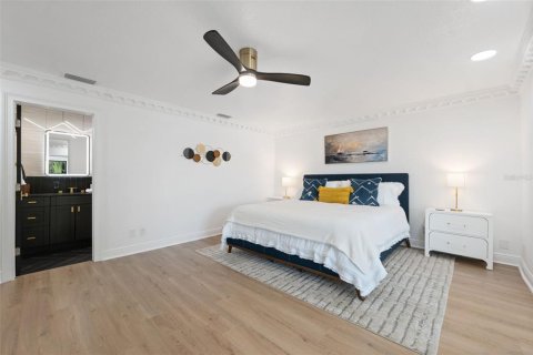 Casa en venta en Saint Petersburg, Florida, 3 dormitorios, 316.8 m2 № 1915810 - foto 25