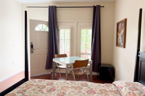 Appartement à louer à Bradenton, Floride: 1 chambre, 27.87 m2 № 2404707 - photo 4