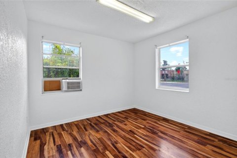 Immobilier commercial à vendre à Orlando, Floride: 71.53 m2 № 2286923 - photo 10