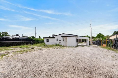 Immobilier commercial à vendre à Orlando, Floride: 71.53 m2 № 2286923 - photo 16