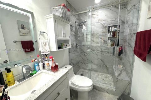 Снять в аренду кондоминиум в Пемброк-Пайнс, Флорида 2 спальни, 103.31м2, № 1958931 - фото 8