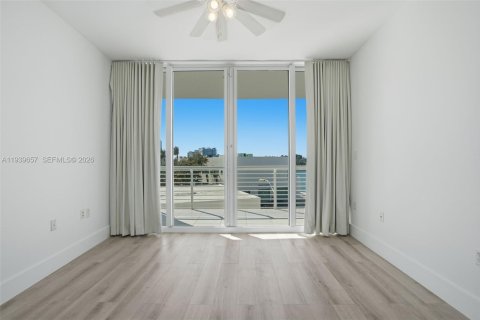 Купить кондоминиум в Майами-Бич, Флорида 2 спальни, 104.61м2, № 2007977 - фото 28