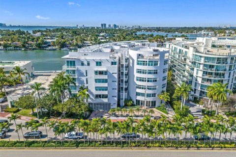 Купить кондоминиум в Майами-Бич, Флорида 2 спальни, 104.61м2, № 2007977 - фото 14