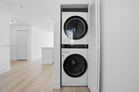 Купить кондоминиум в Майами-Бич, Флорида 2 спальни, 104.61м2, № 2007977 - фото 7