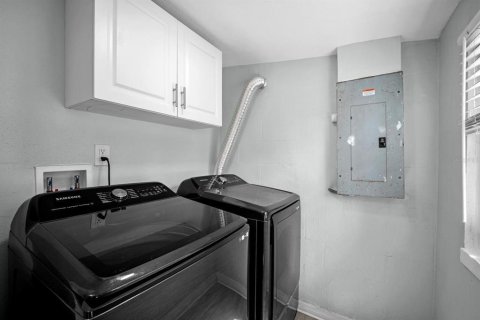 Casa en venta en Saint Petersburg, Florida, 3 dormitorios, 96.99 m2 № 2386519 - foto 22