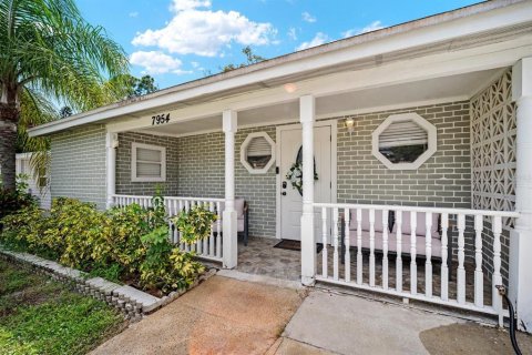 Casa en venta en Saint Petersburg, Florida, 3 dormitorios, 96.99 m2 № 2386519 - foto 3