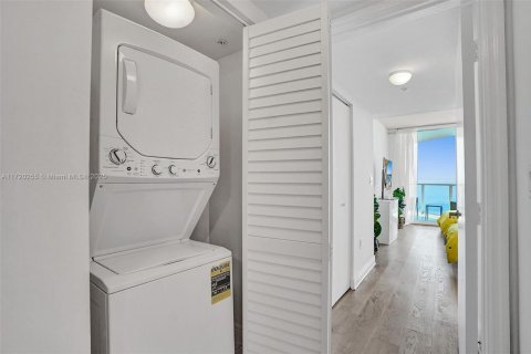 Copropriété à vendre à Sunny Isles Beach, Floride: 2 chambres, 150.78 m2 № 1691663 - photo 29