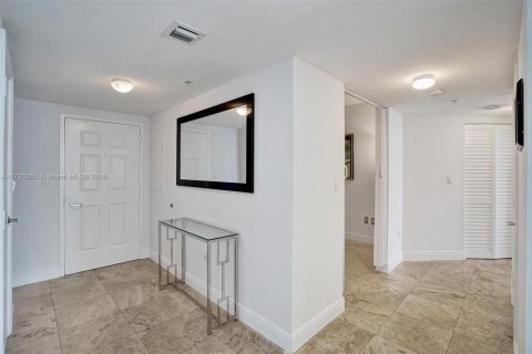 Copropriété à vendre à Sunny Isles Beach, Floride: 2 chambres, 150.78 m2 № 1691663 - photo 3