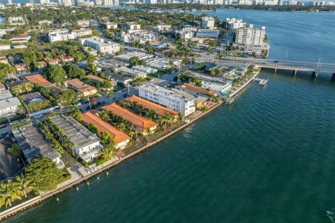 Propiedad comercial en venta en Miami Beach, Florida № 1992557 - foto 23