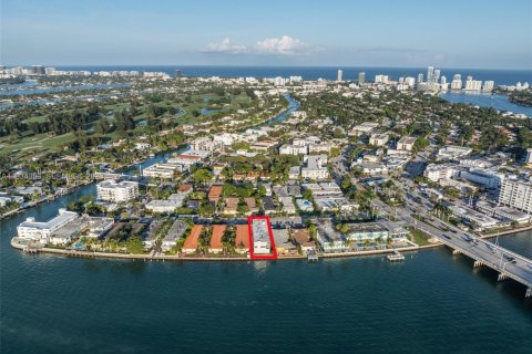 Propiedad comercial en venta en Miami Beach, Florida № 1992557 - foto 2