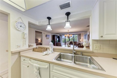 Купить кондоминиум в Сарасота, Флорида 6 комнат, 119.57м2, № 1907774 - фото 15