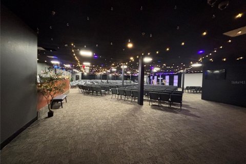 Immobilier commercial à vendre à Orlando, Floride: 3563.36 m2 № 2202817 - photo 11