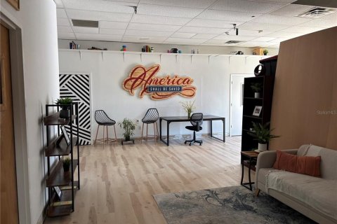 Immobilier commercial à vendre à Orlando, Floride: 3563.36 m2 № 2202817 - photo 4