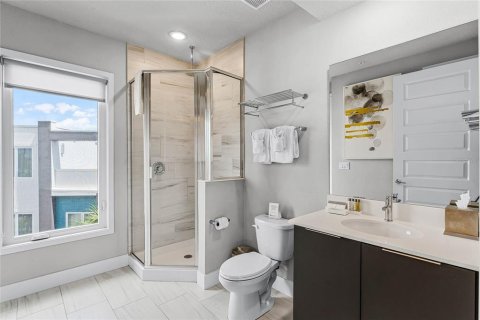 Condo in Four Corners, Florida, 4 bedrooms  № 1353195 - photo 22