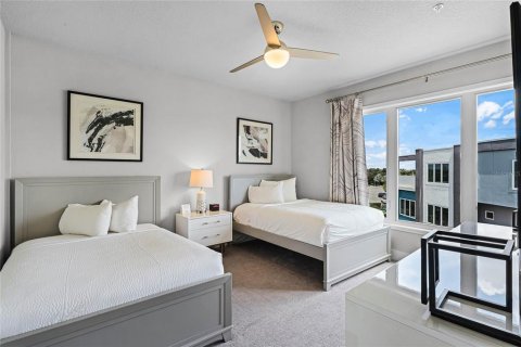Condo in Four Corners, Florida, 4 bedrooms  № 1353195 - photo 21