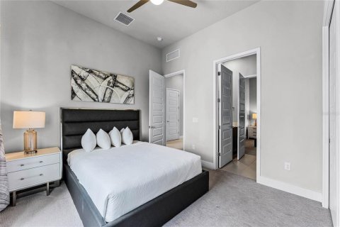 Condo in Four Corners, Florida, 4 bedrooms  № 1353195 - photo 16