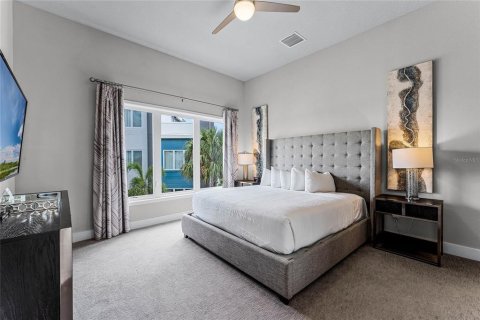 Condo in Four Corners, Florida, 4 bedrooms  № 1353195 - photo 12