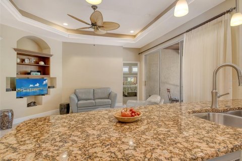 Купить виллу или дом в Сарасота, Флорида 12 комнат, 210.05м2, № 1900552 - фото 25