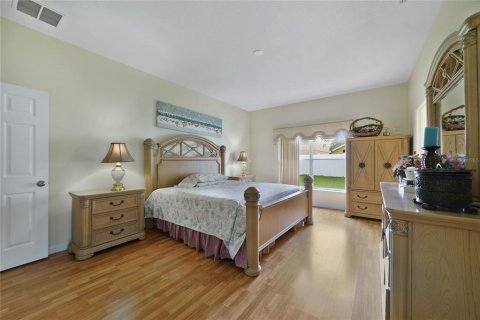 House in Orlando, Florida 4 bedrooms, 179.12 sq.m. № 2224512 - photo 18